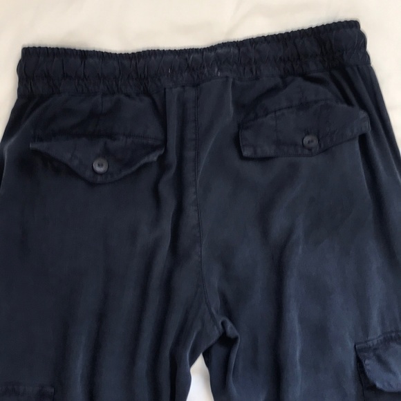 Bella Dahl Flap pocket jogger in Navy - S - Picture 6 of 8